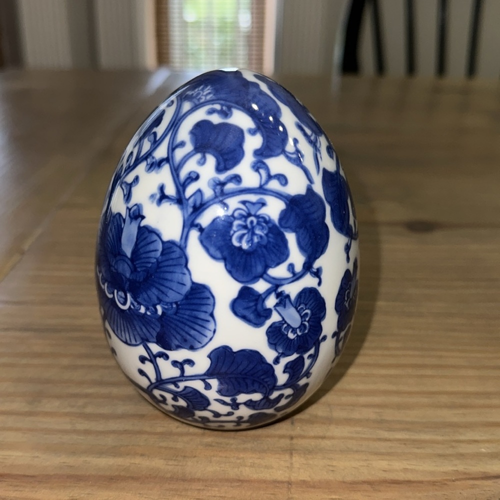 Vintage Blue &White Porcelain Egg